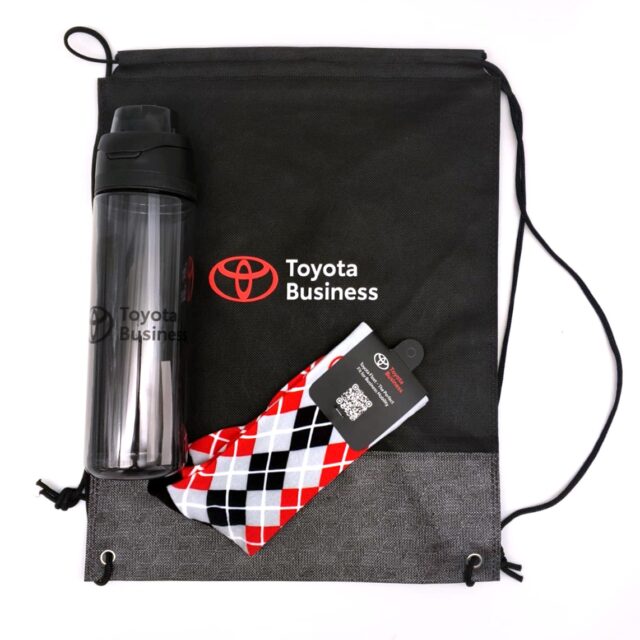 We designed a range of custom marketing items for the Toyota’s Legend Fest event.
From bottles, bags to custom socks, #TOYOTA Thank you for the opportunity to be part of this event.💪